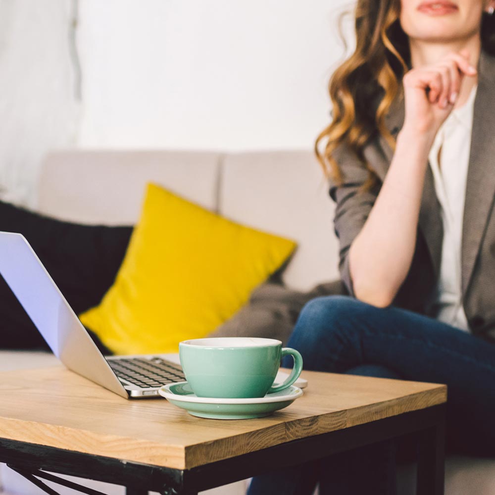 woman-working woman-working